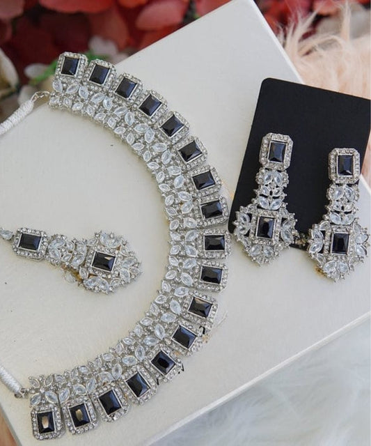 Zircon Set Silver and Black